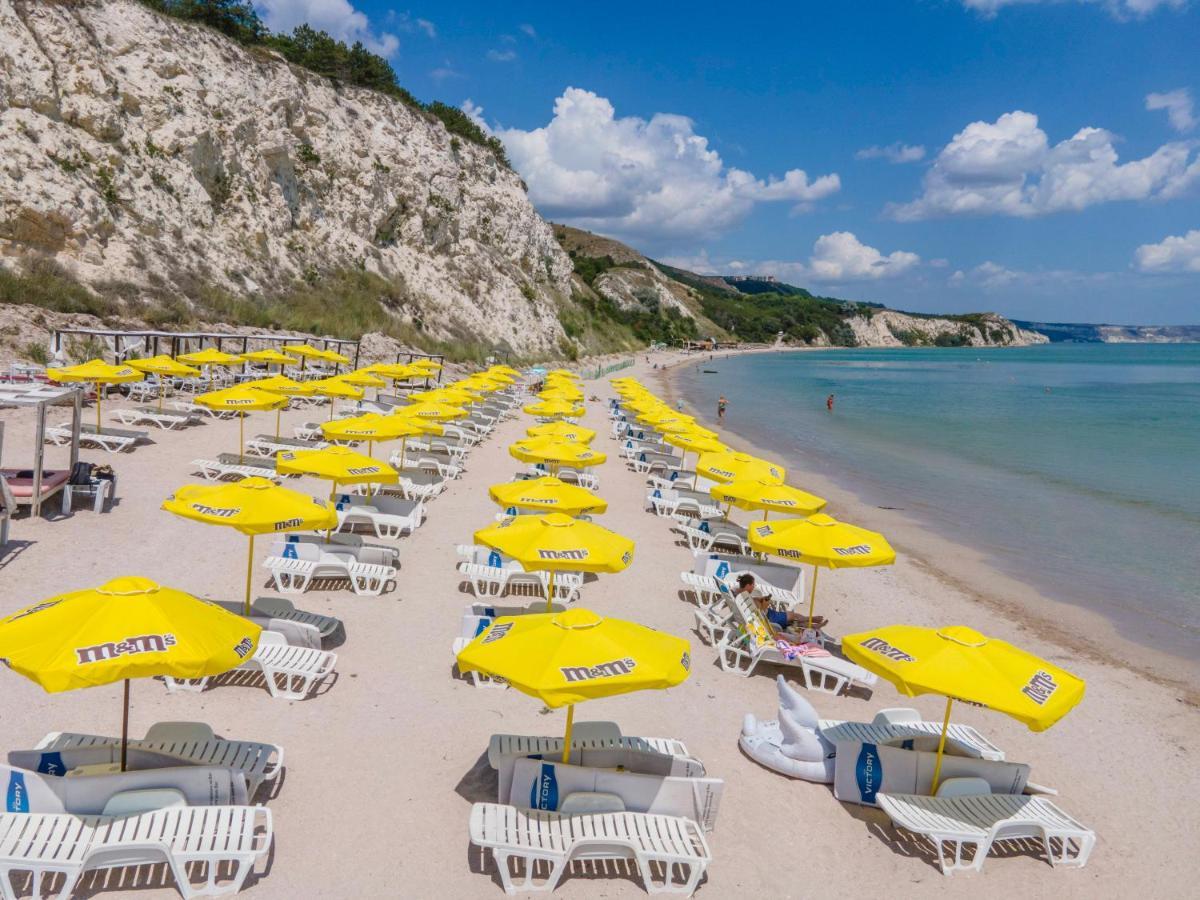 Divoto Glamping Hotel Балчик Екстериор снимка