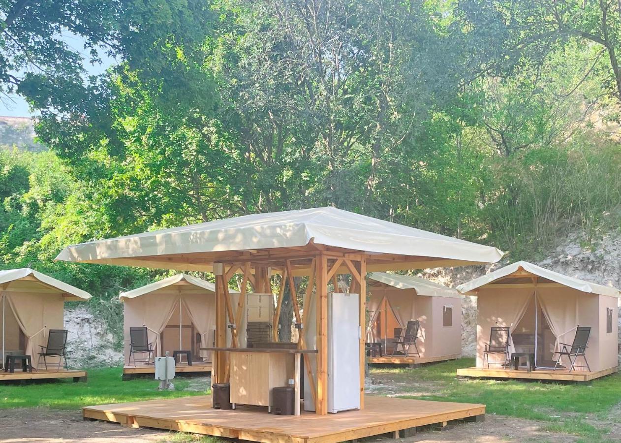 Divoto Glamping Hotel Балчик Екстериор снимка