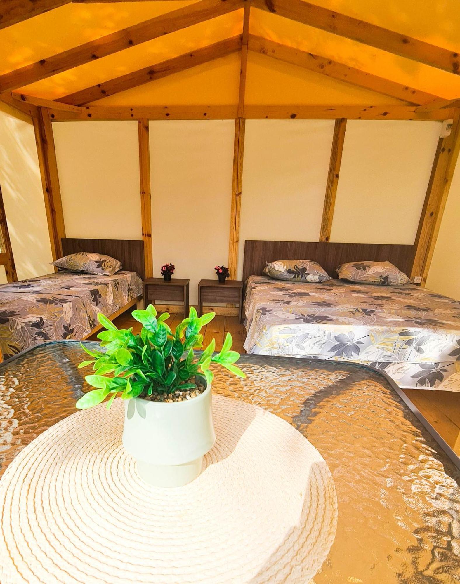 Divoto Glamping Hotel Балчик Екстериор снимка